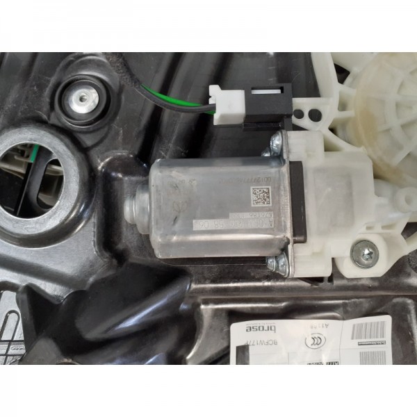 Motor do Elevador Frente Esquerdo – MERCEDES-BENZ A-CLASS (W177)