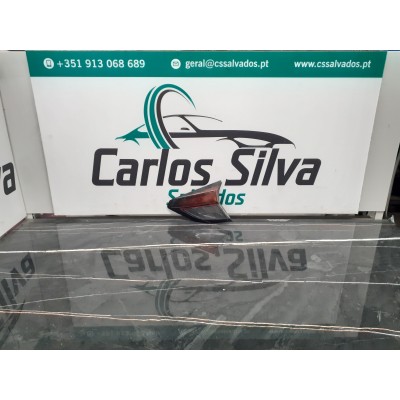 Farolim da Mala Direito – OPEL CORSA F
