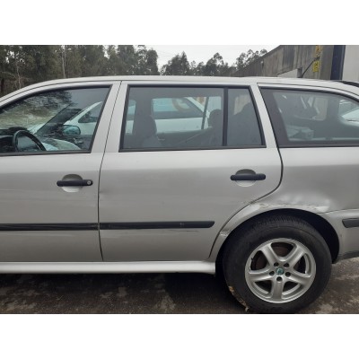 Porta Trás Esquerda – SKODA OCTAVIA I (1U5) Porta Trás Esquerda – SKODA OCTAVIA I (1U5)
