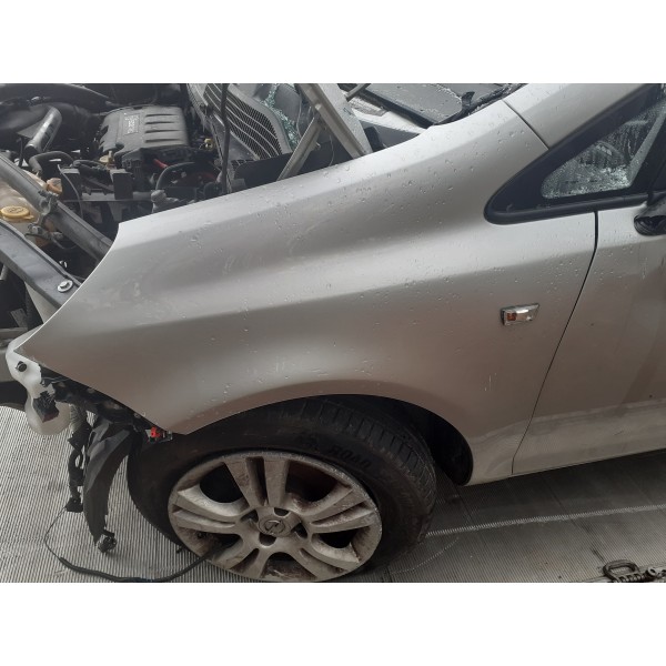Guarda Lamas Esquerdo – OPEL CORSA D (S07)