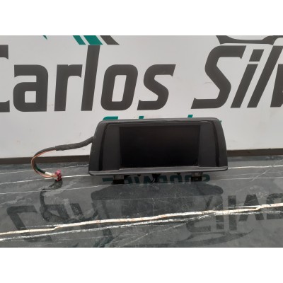 Display – BMW 1 (F20)