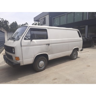 VOLKSWAGEN TRANSPORTER III - USADO