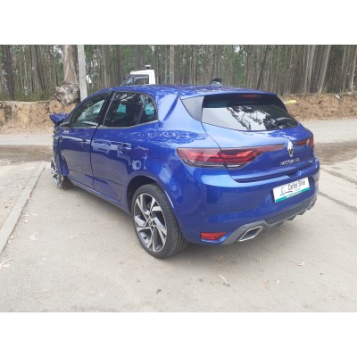 RENAULT MEGANE IV (B9) RS LINE - SALVADO