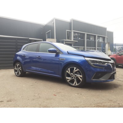 RENAULT MEGANE IV (B9) RS LINE - SALVADO