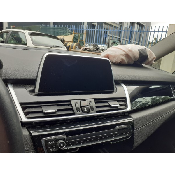 Monitor – BMW 2 GRAN TOURER (F46)