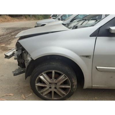 Guarda Lamas Esquerdo – RENAULT MEGANE II CAIXA/COMBI (KM_)
