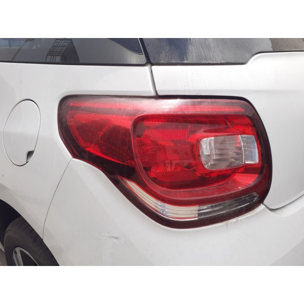 Farolim Trás Esquerdo – DS 3