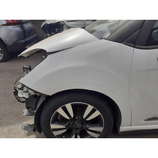 Guarda Lamas Esquerdo – DS 3