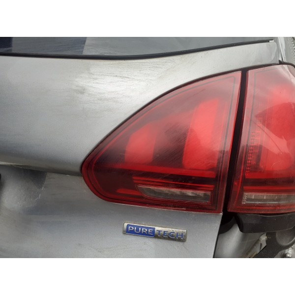 Farolim da Mala Direito – PEUGEOT 2008 I (CU_)