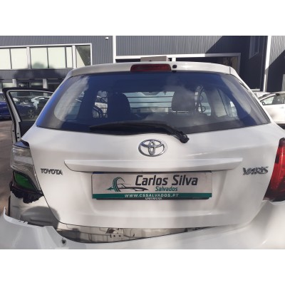 Tampa da Mala – TOYOTA YARIS (_P13_)