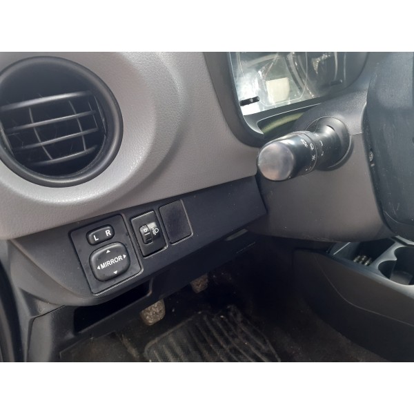 Comutador – TOYOTA YARIS (_P13_)