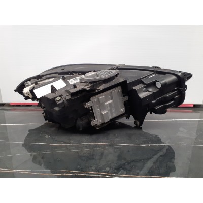 Ótica Esquerda LED – BMW 1 (F40)