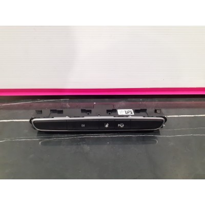 Kit de Comandos Multifunções – RENAULT MEGANE IV HATCHBACK (B9A/M/N_)