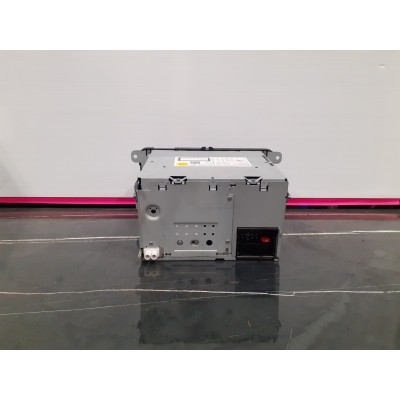 Kit de Rádio – VOLKSWAGEN GOLF VI (5K1)