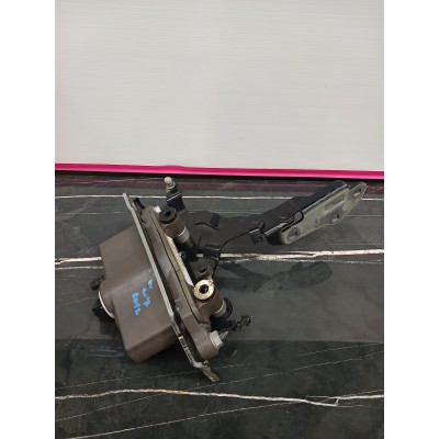 Dobradiça Esquerda do Capot – MERCEDES-BENZ E-CLASS (W207)