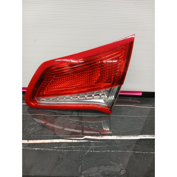 Farolim da Mala Direito – CITROEN C4 II (B7)